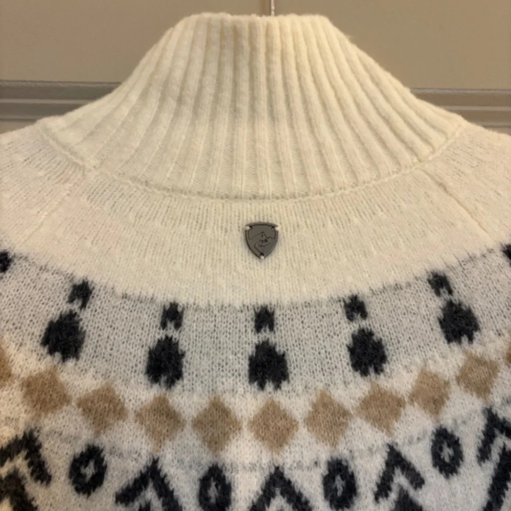 Kuhl Alpina Sweater - Picture 5 of 7